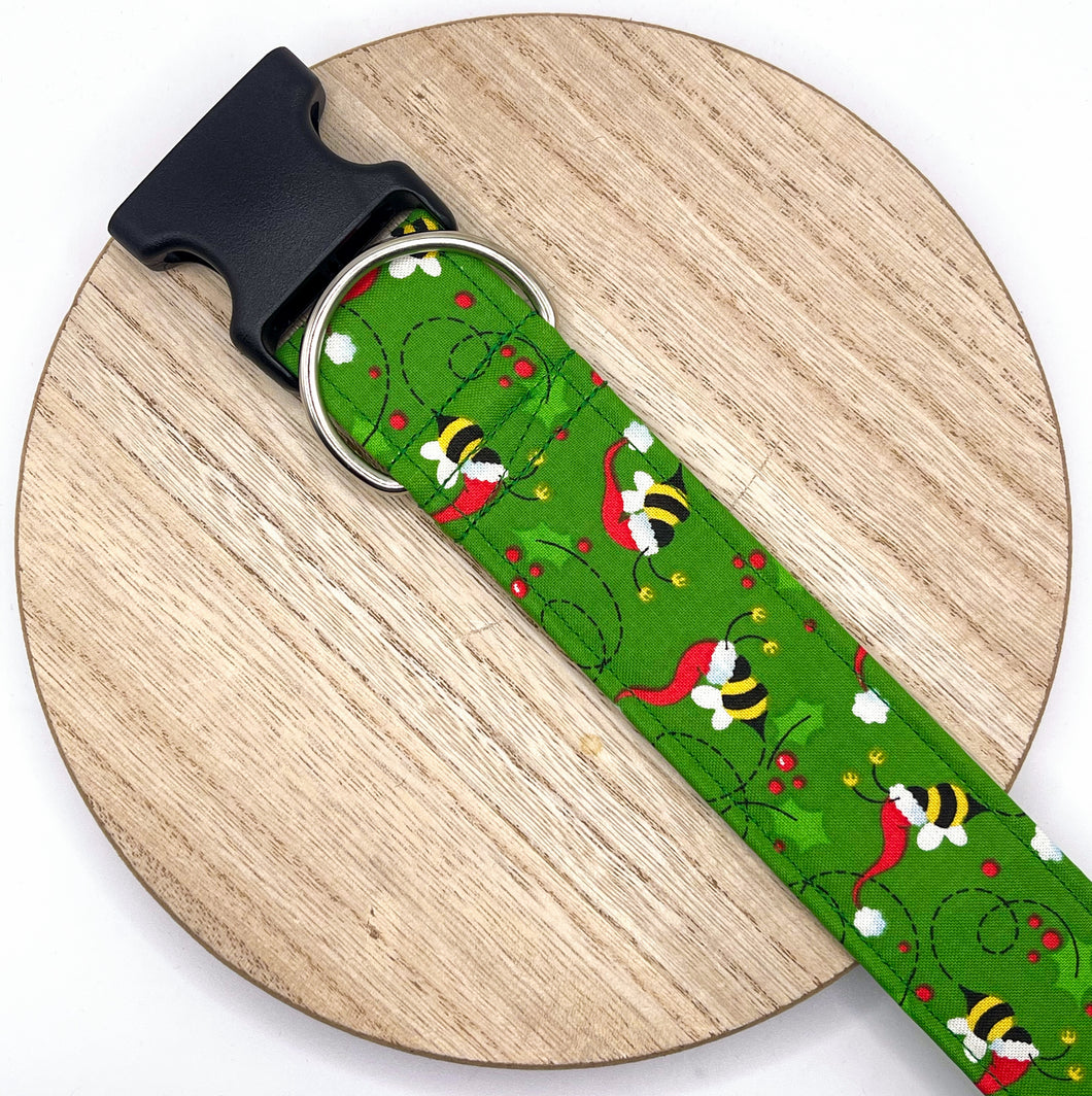 Dog Collar/ Christmas Bees Dog Collar/ Santa Bees Dog Collar/ Bees Dog Collar/ Cute Holiday Dog Collar/ Fabric Dog Collar