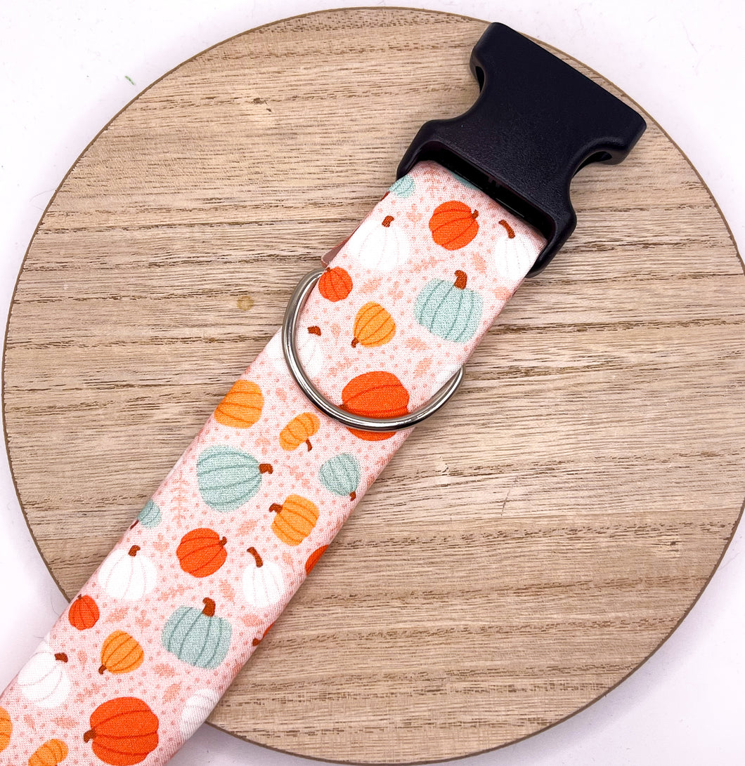 Dog Collar/ Pastel Pumpkins Dog Collar/ Peachy Pumpkins Leaves Dog Collar/ Pretty Pumpkins Dog Collar/ Autumn Dog Collar/ Fabric Dog Collar